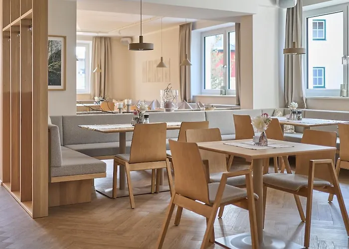 Zur Post 1559 Gmbh *